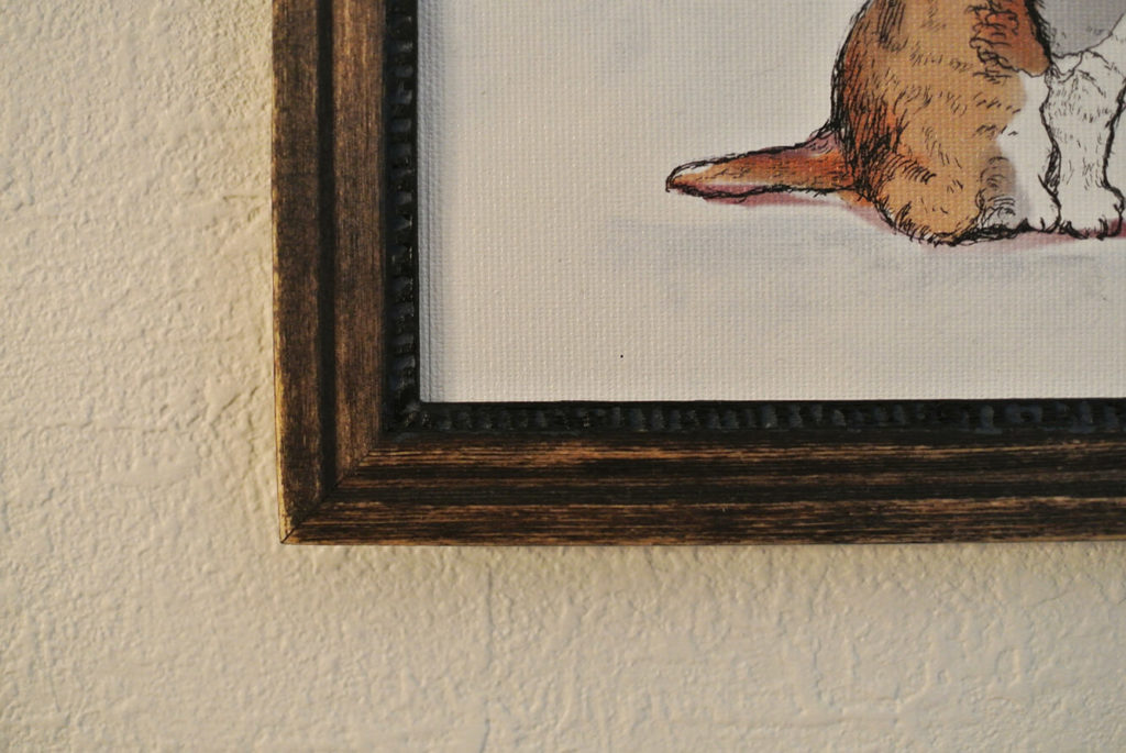 Gentle tabby picture frame